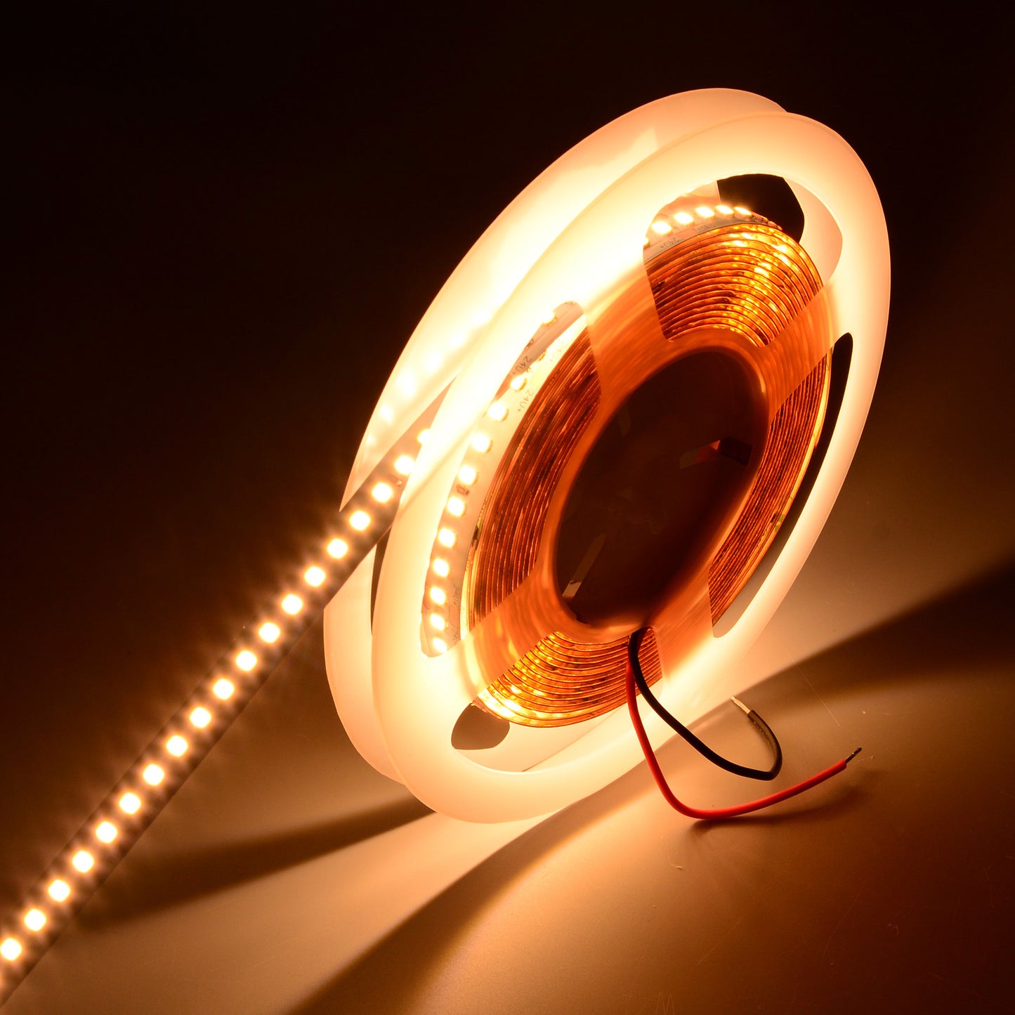 5.5W 24V 2835 Tape Light 2700k