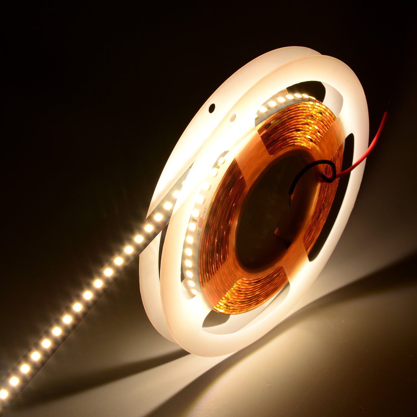 5.5W 24V 2835 Tape Light 4100k