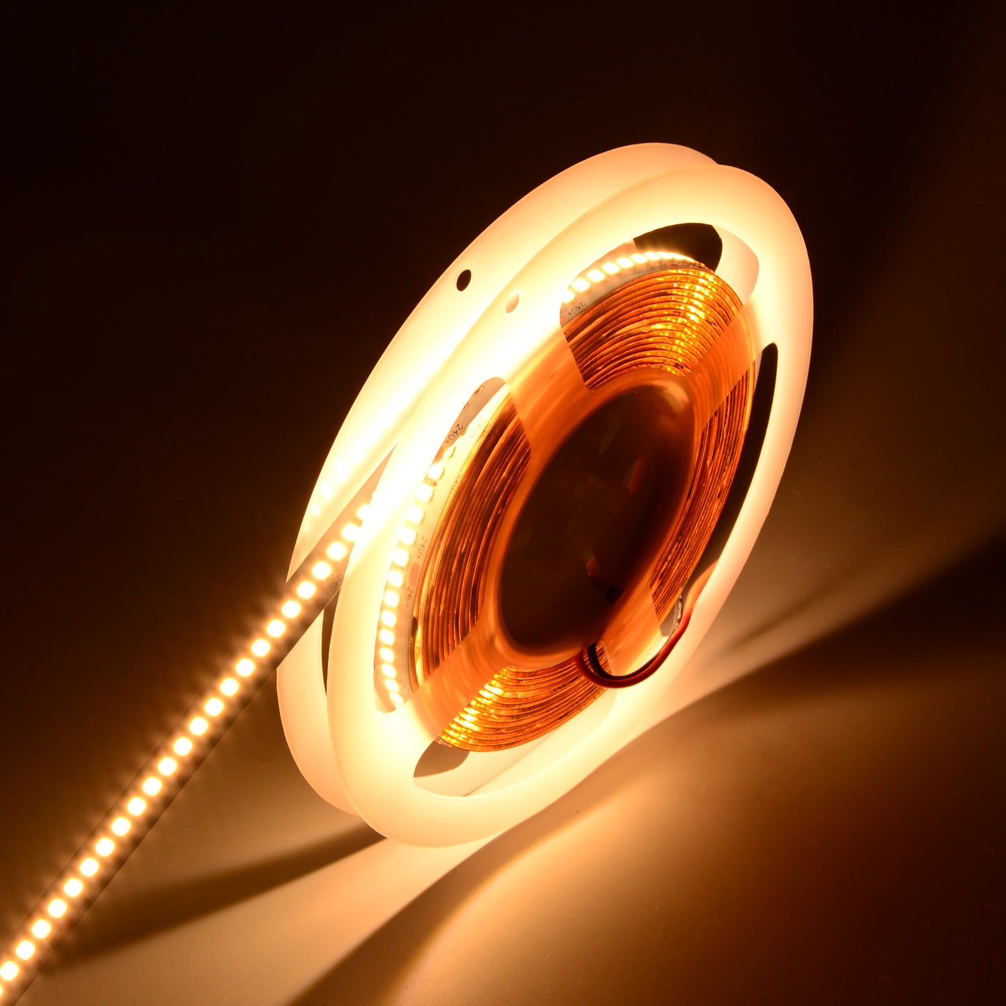 7.3W 24V 2835 Tape Light 3000k